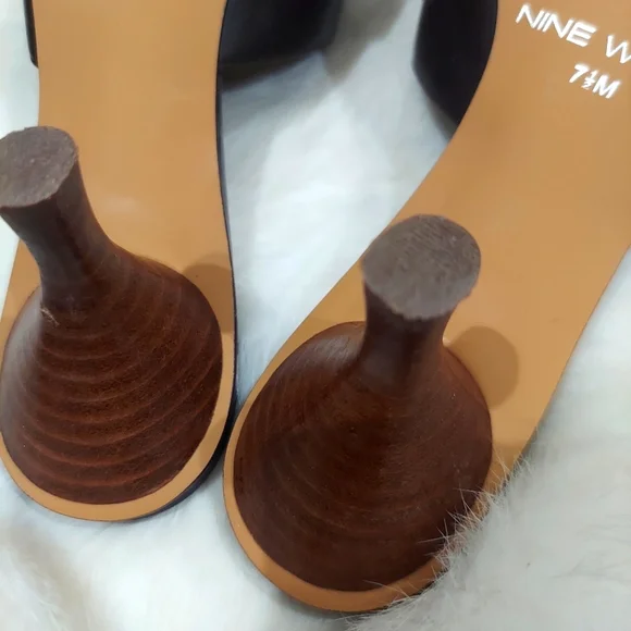 Nine West Sandals - Picture 5 of 5